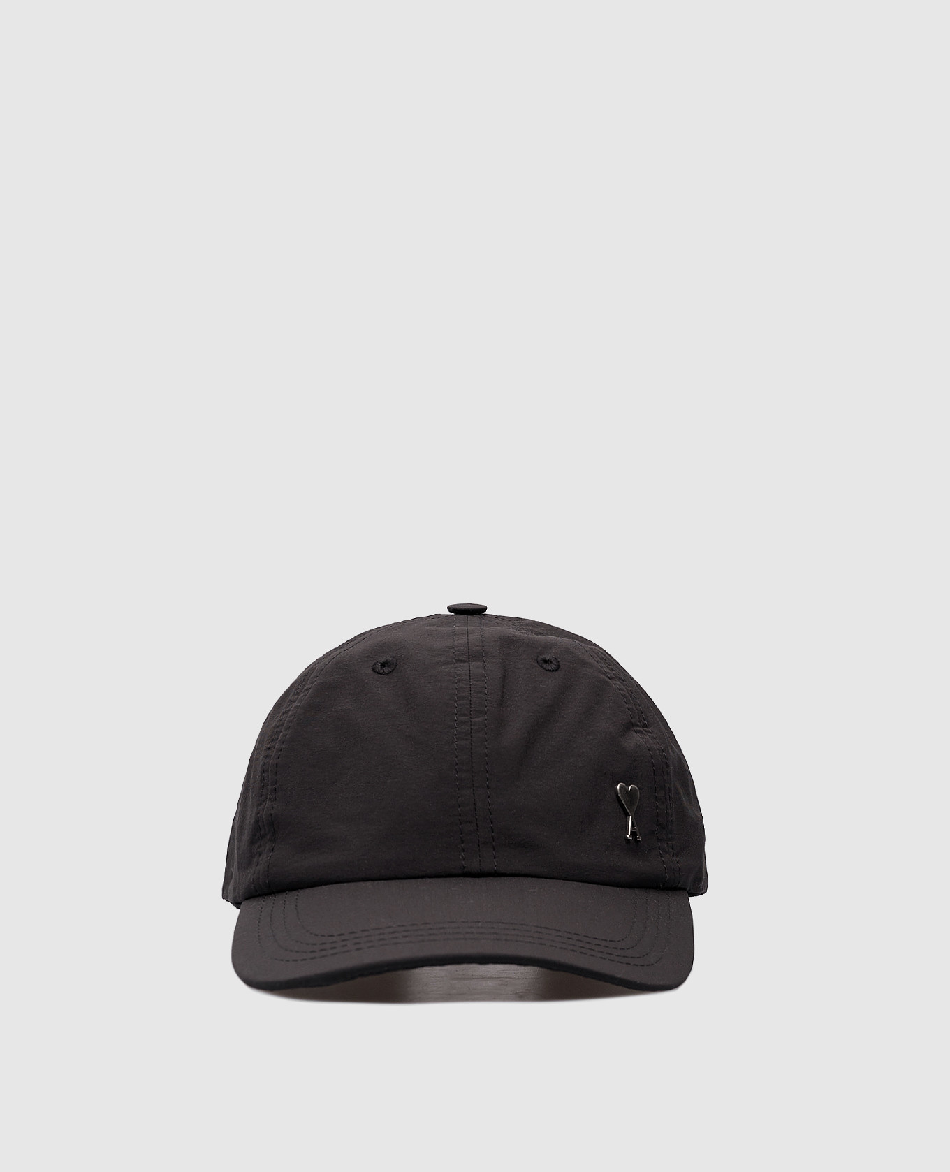 Черная кепка с металлической эмблемой логотипа, Черный, Кепки
Черная кепка с металлической эмблемой логотипа, Черный, Кепки