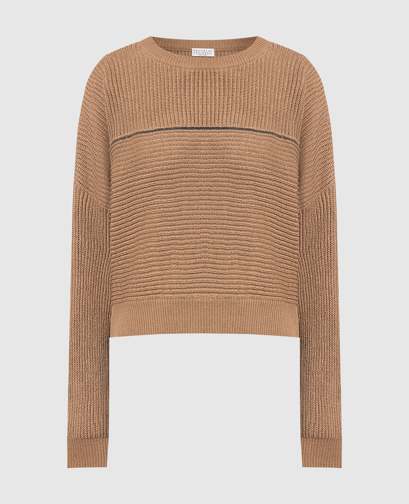 Brown jumper with monil chain