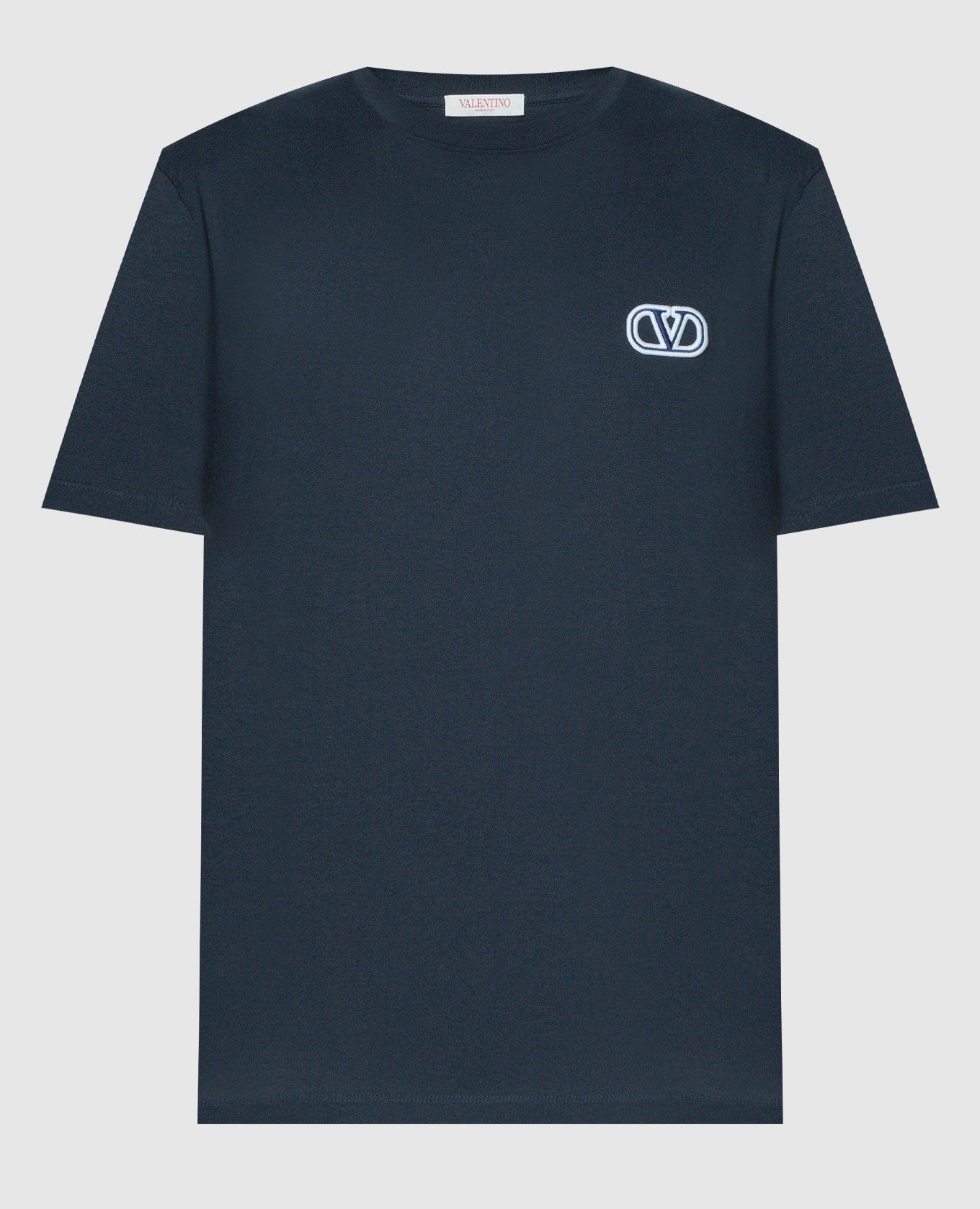 Blue t-shirt with VLogo Signature logo patch