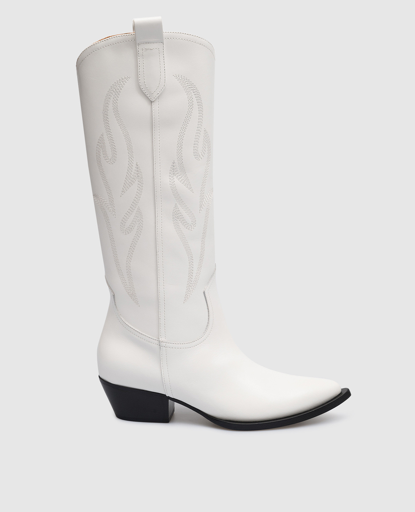 White leather Dallas boots with embroidery