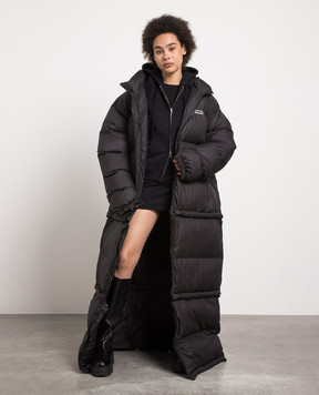 Vetements Чорний пуховик з регульованою довжиною UE54JA640Bw