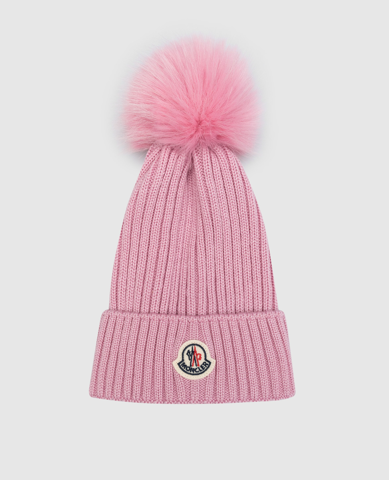 Children's pink hat made of wool