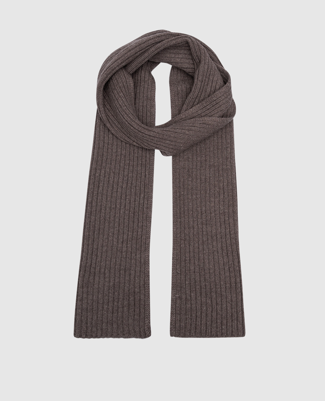 Brown scarf with a scar made of merino wool