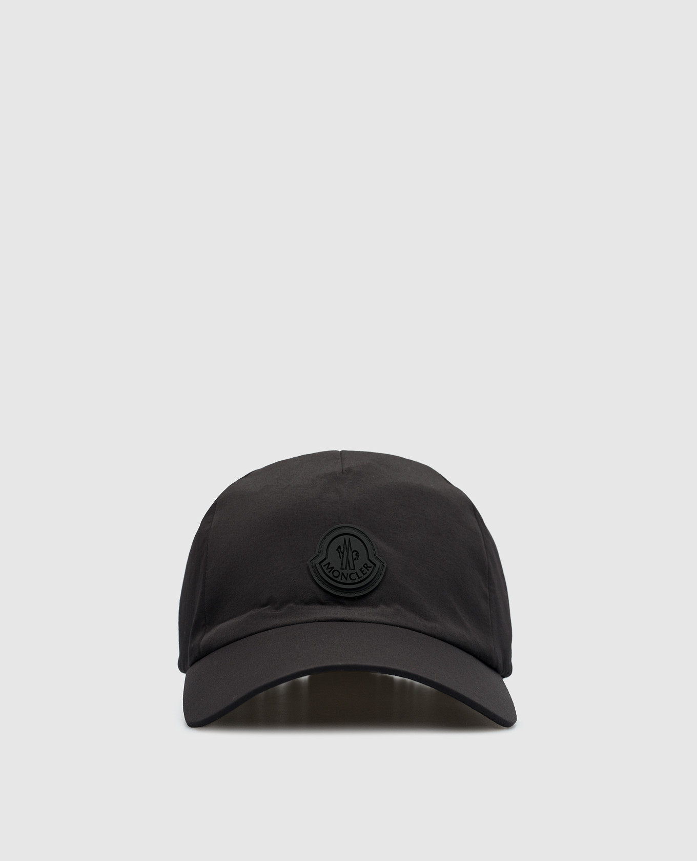 Черная кепка с логотипом