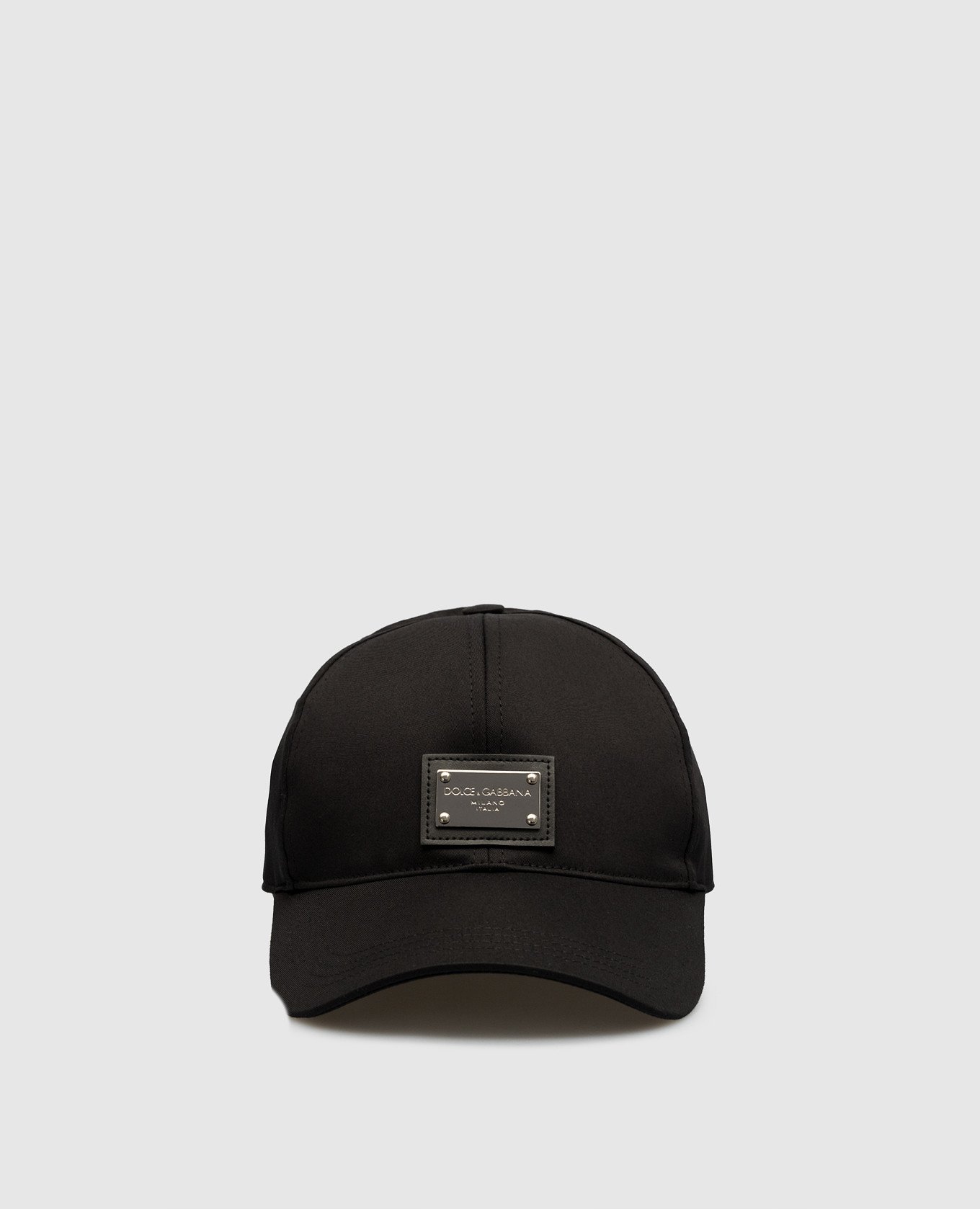 Black cap with logo