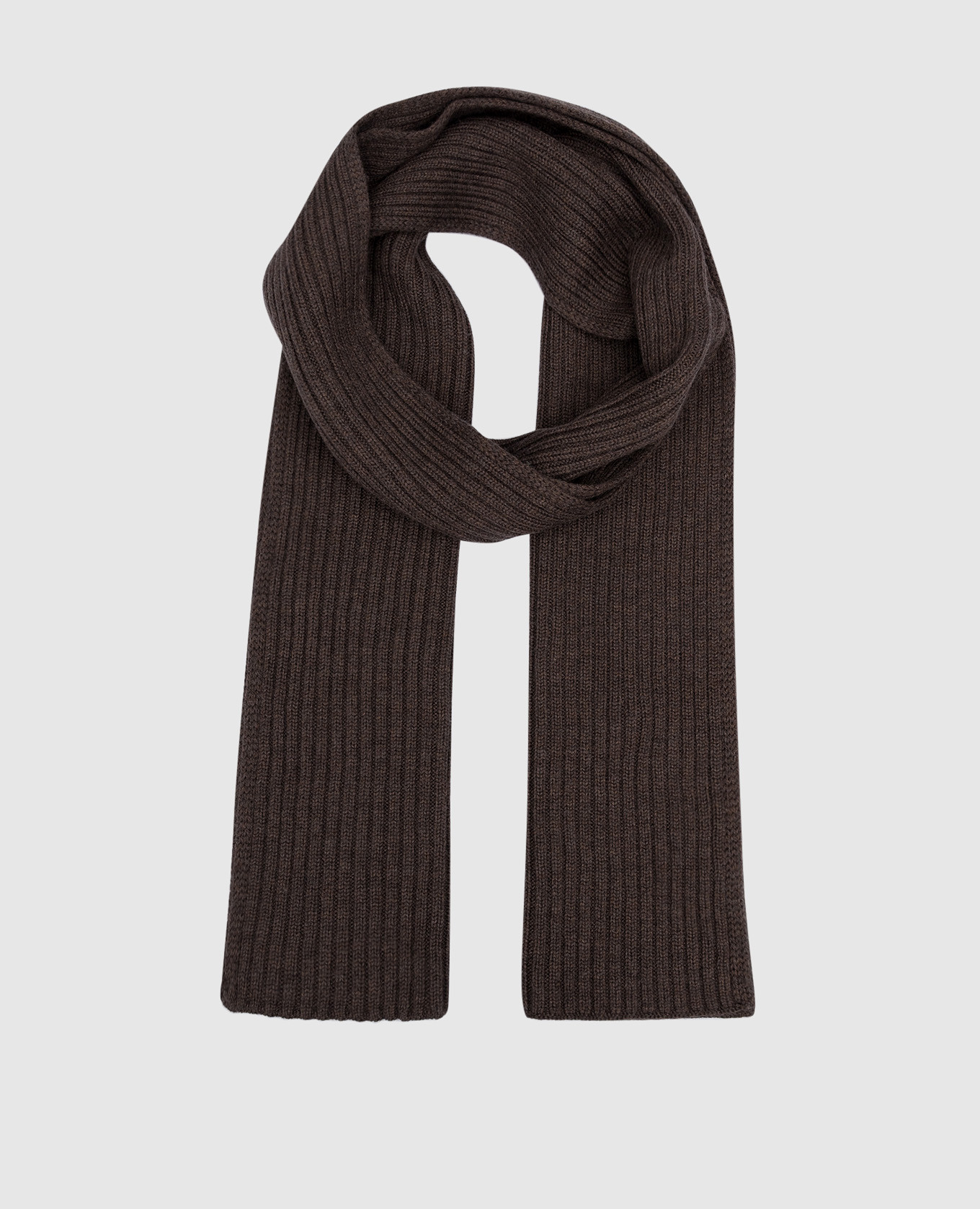 Brown scarf with a scar made of merino wool