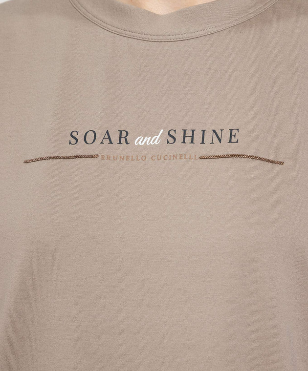 Brunello Cucinelli Коричневая футболка с принтом и цепочкой мониль M0A45BF610 изображение 5