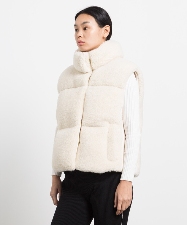 Off white fur on sale vest