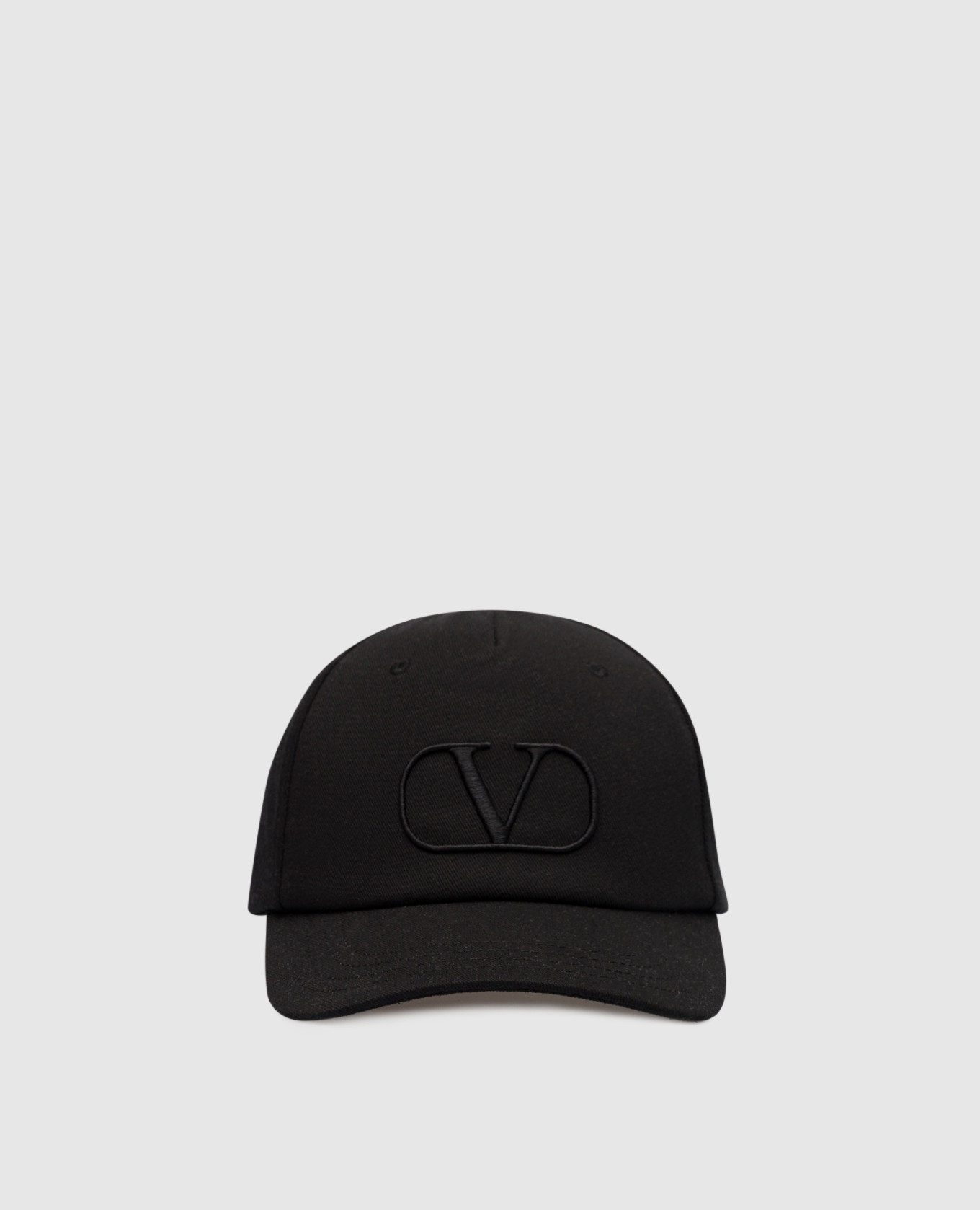 Черная кепка с вышивкой логотипа VLogo Signature