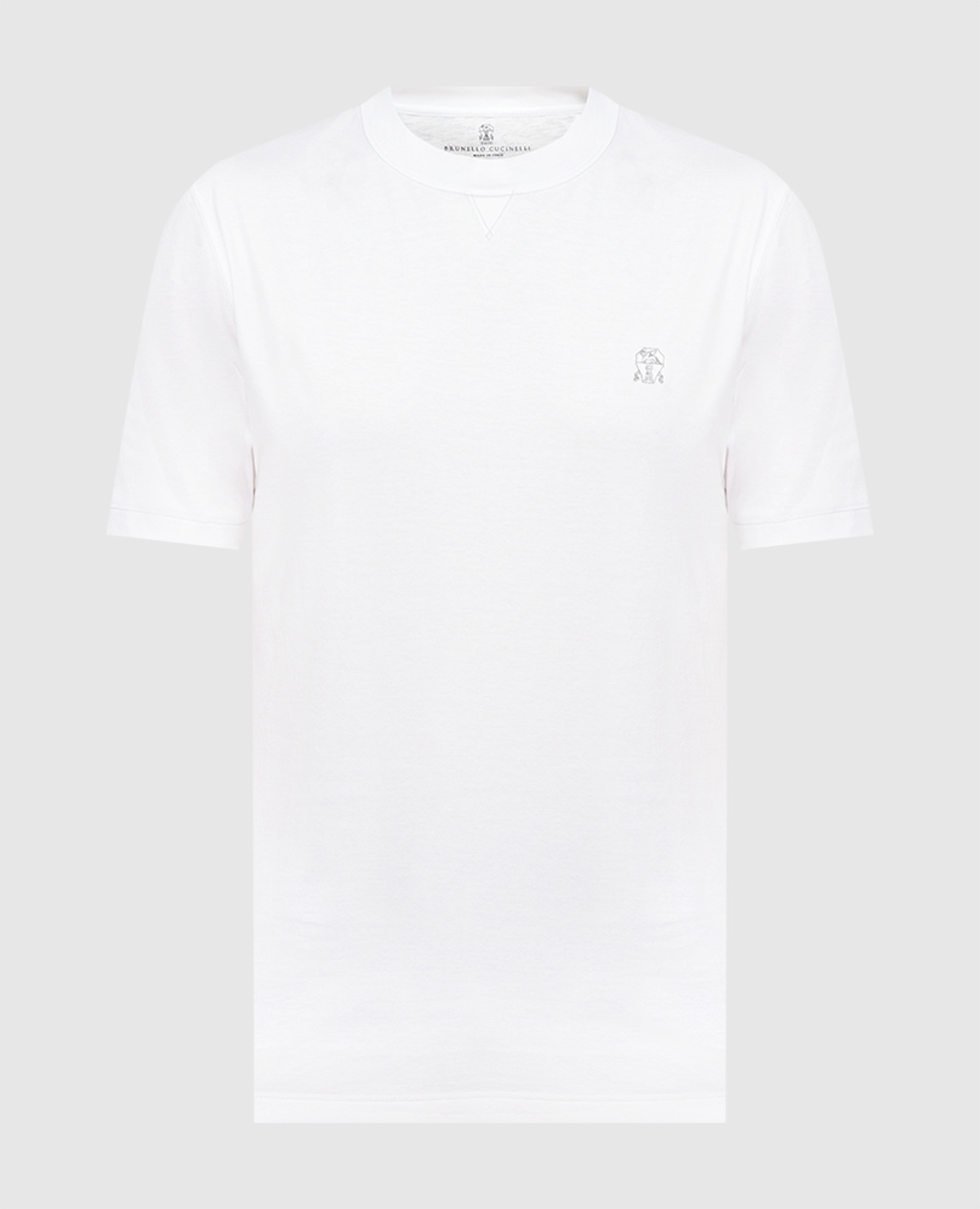 Белая футболка с вышивкой  логотипа
