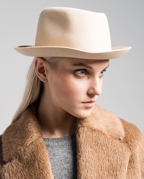 Borsalino Бежевая шляпа из шерсти с нашивкой логотипа 390330