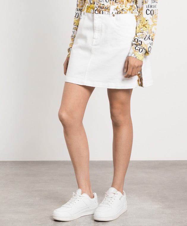 Versace Jeans Couture White denim skirt with Logo Couture print 74HAE85ME0000L54 image 3