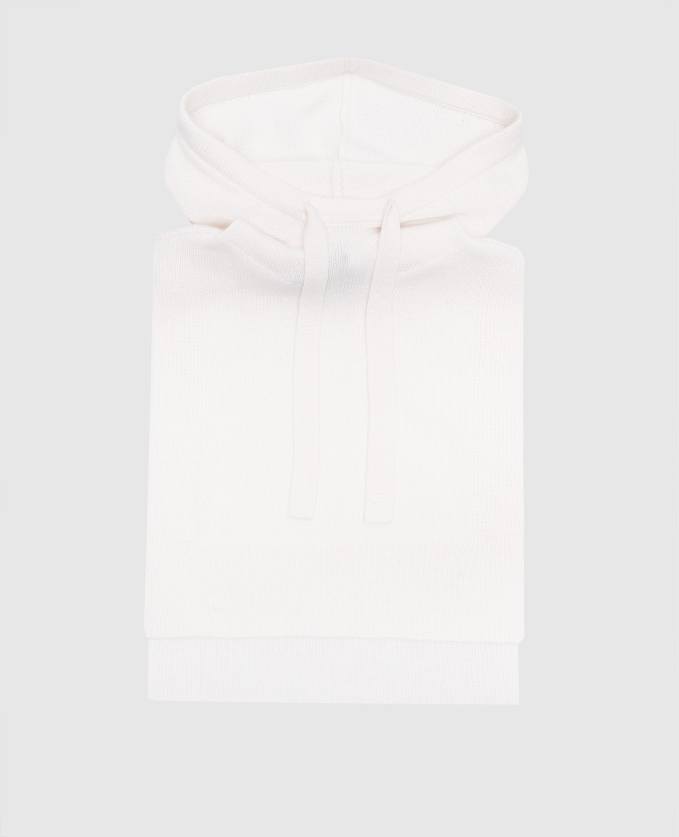 White hood with cashmere bib
