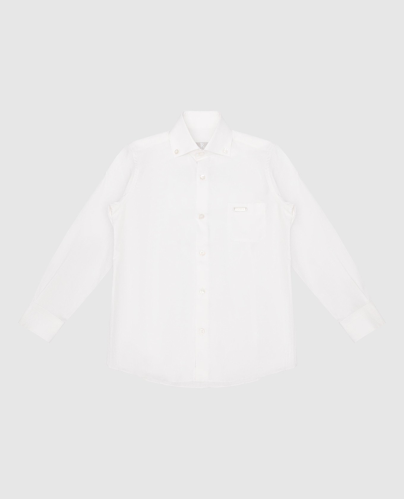 Детская белая рубашка в геометрический узор.
