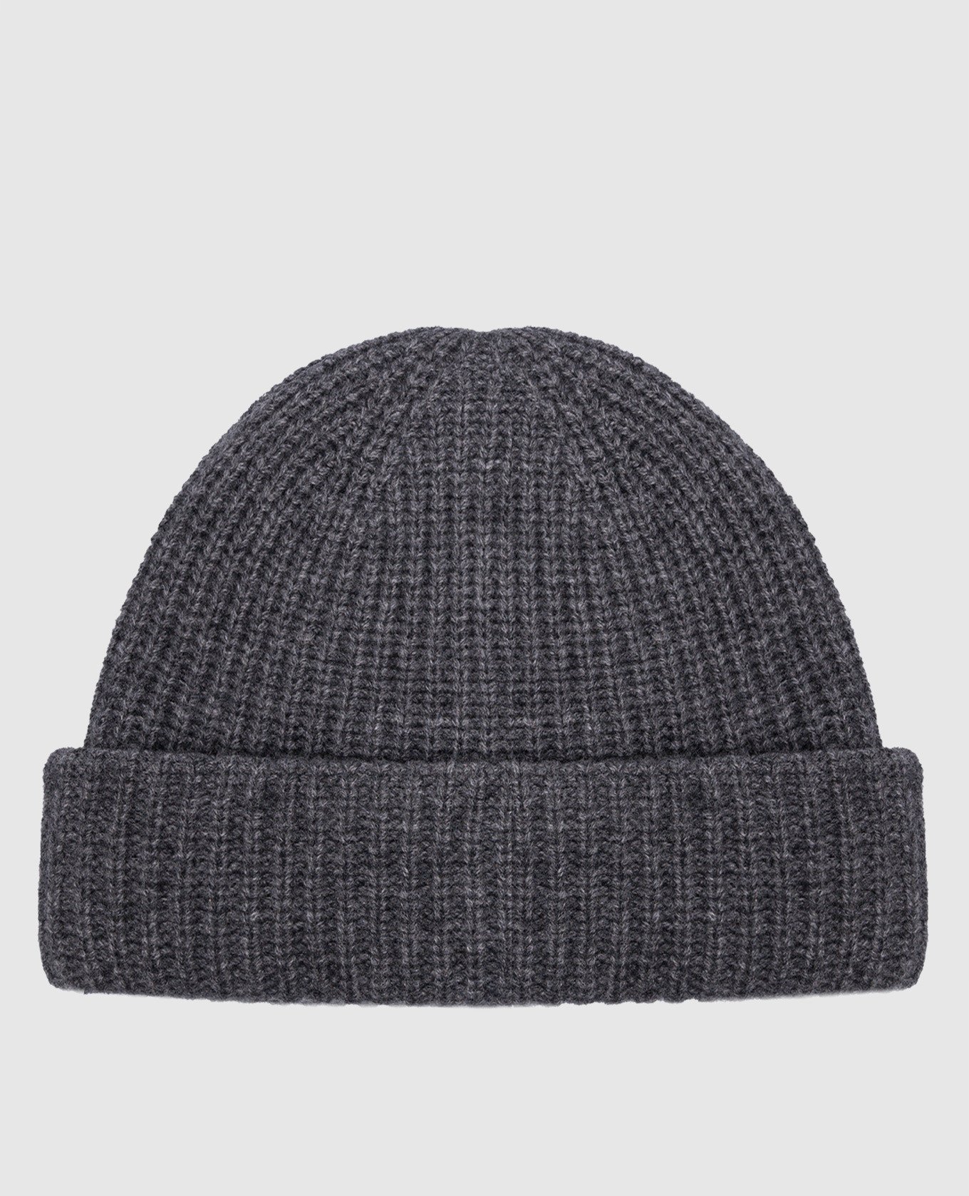 Gray cap made of wool and cashmere