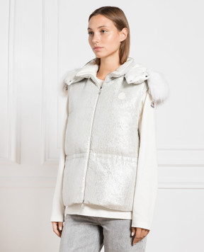 Moncler Сріблястий пуховий жилет з логотипом 1A0009059726