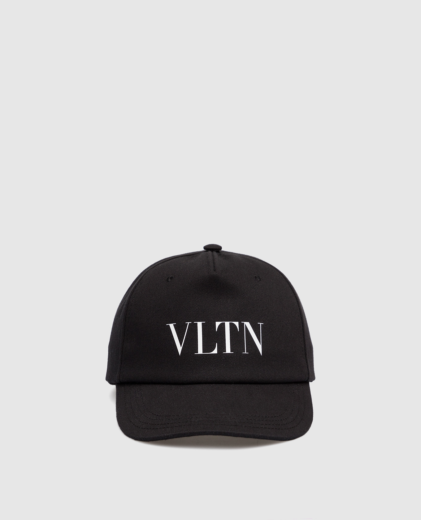 Черная кепка с принтом VLTN