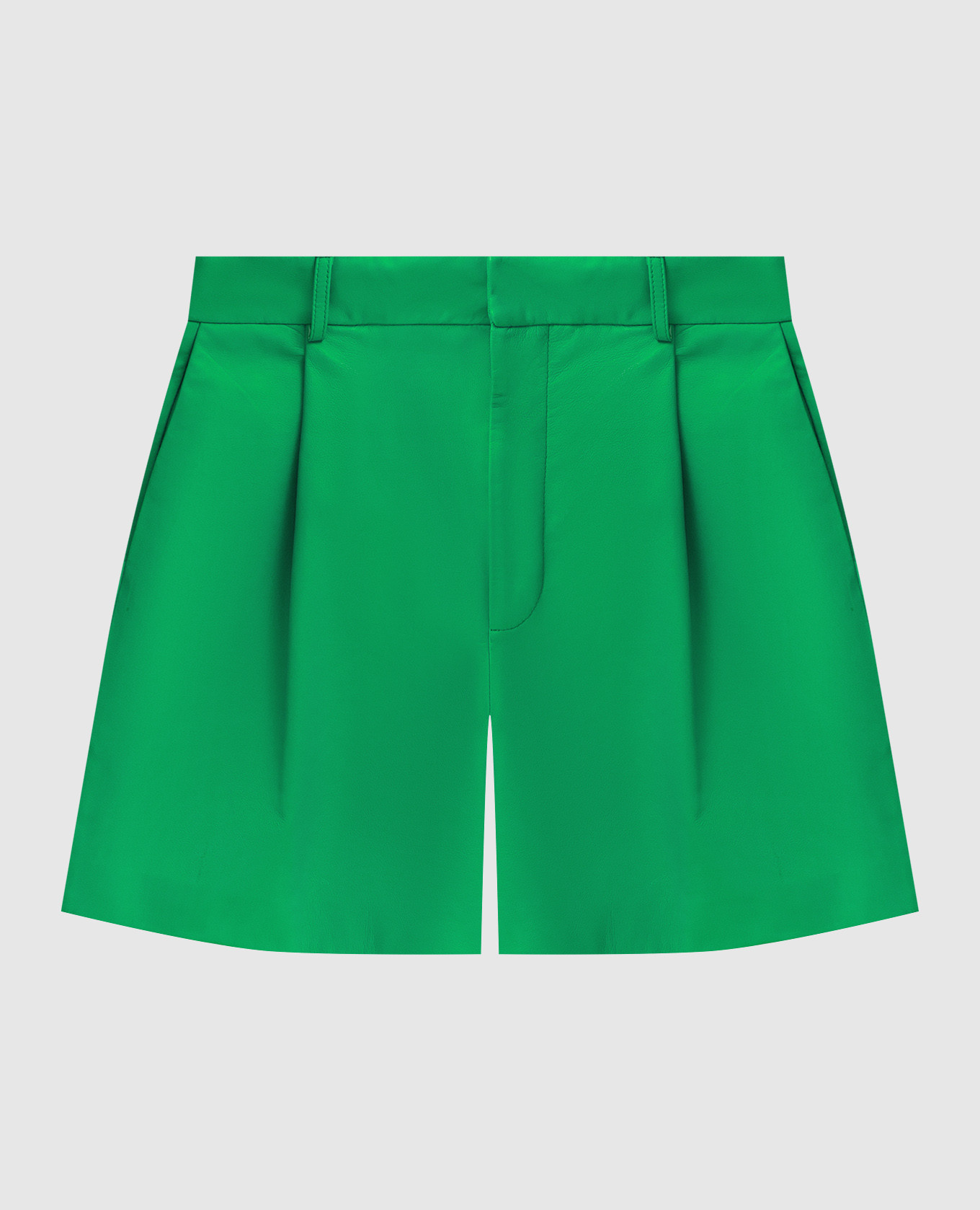 Зеленые кожаные шорты