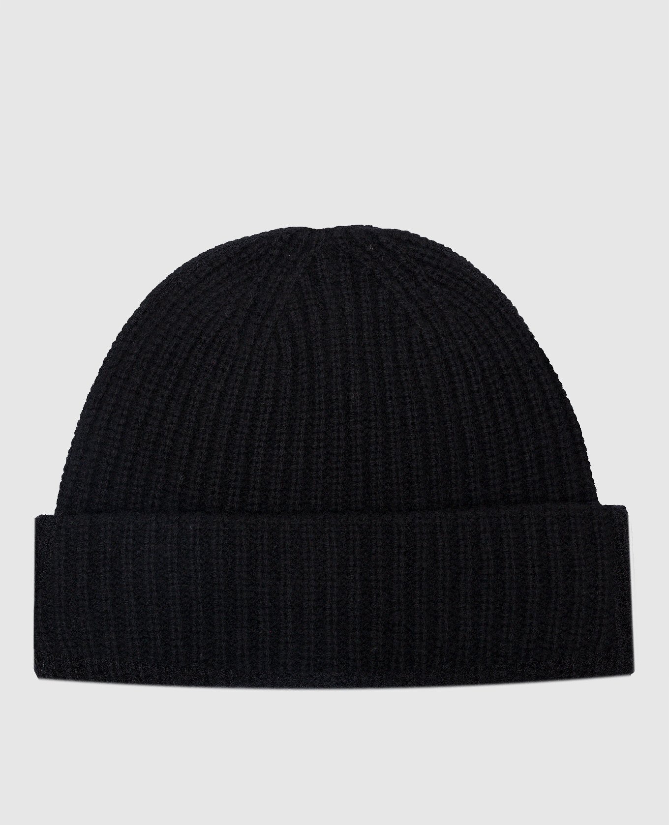 Black cap made of wool and cashmere