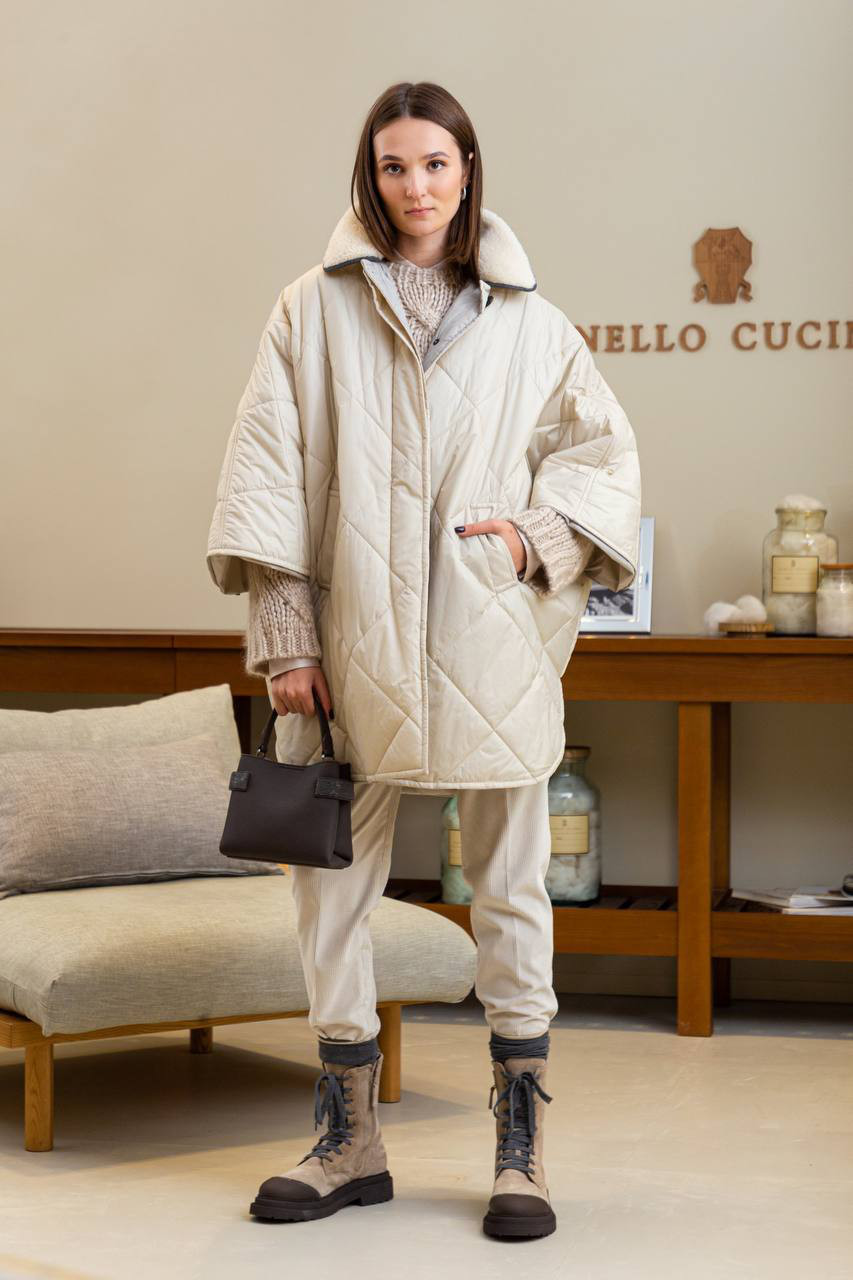 Brunello Cucinelli Бежевий кейп з ланцюжком моніль MH5049804P зображення 6