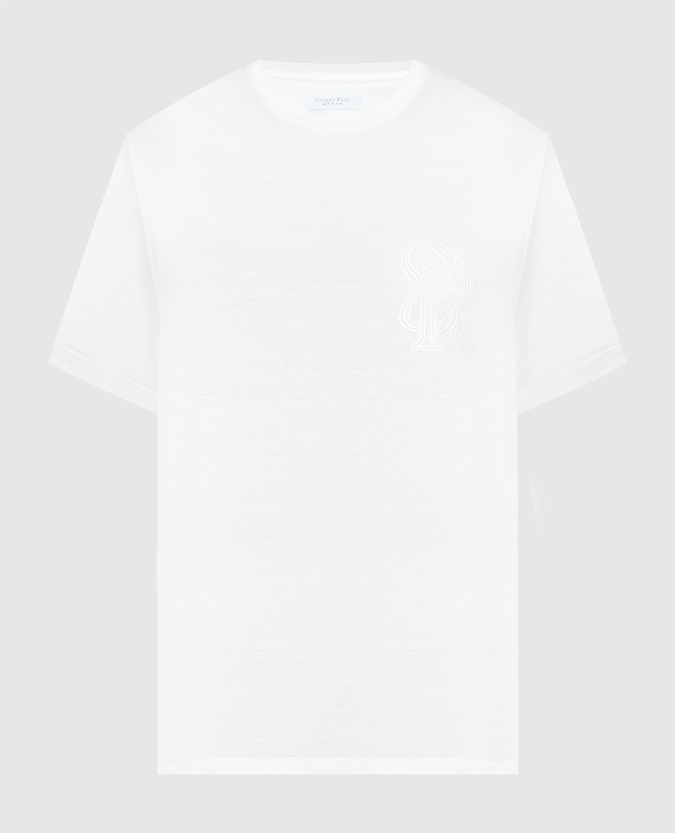 Белая футболка с вышивкой логотипа монограммы.