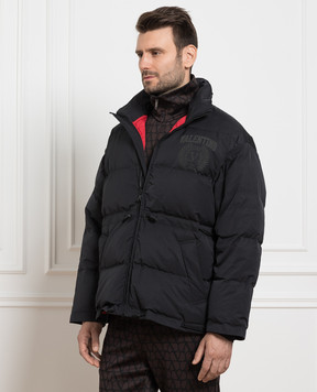 Valentino Черный пуховик с логотипом 3V3CNC309J4