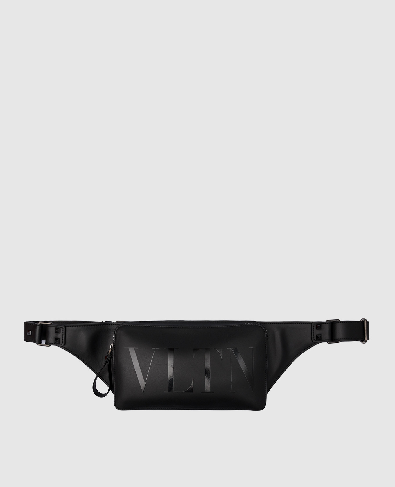 Черная кожаная сумка-слинг VLTN