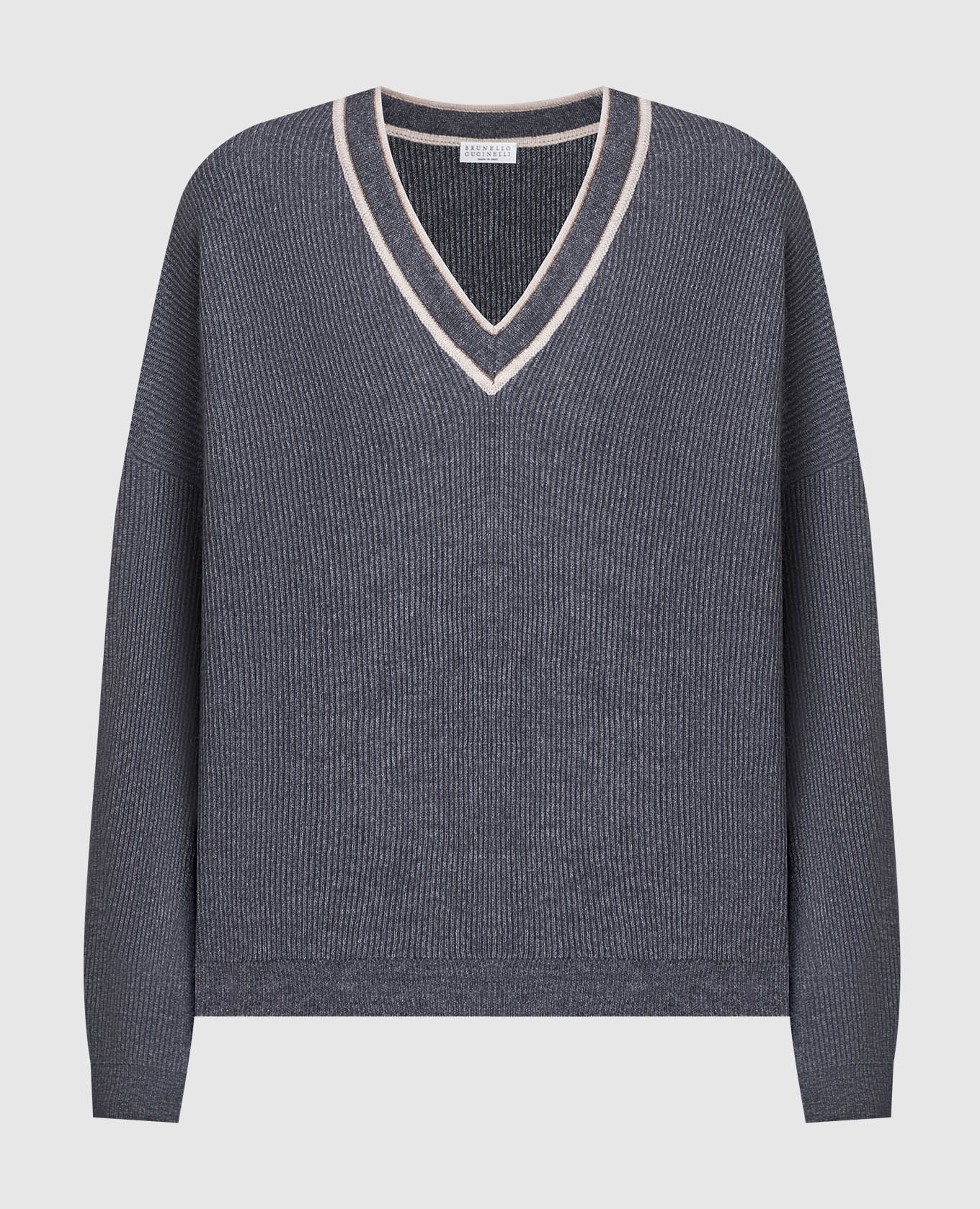 Gray pullover with monil chain
