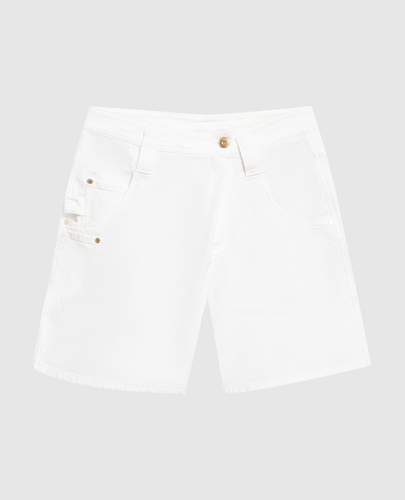 Белые джинсовые шорты с цепочкой мониль