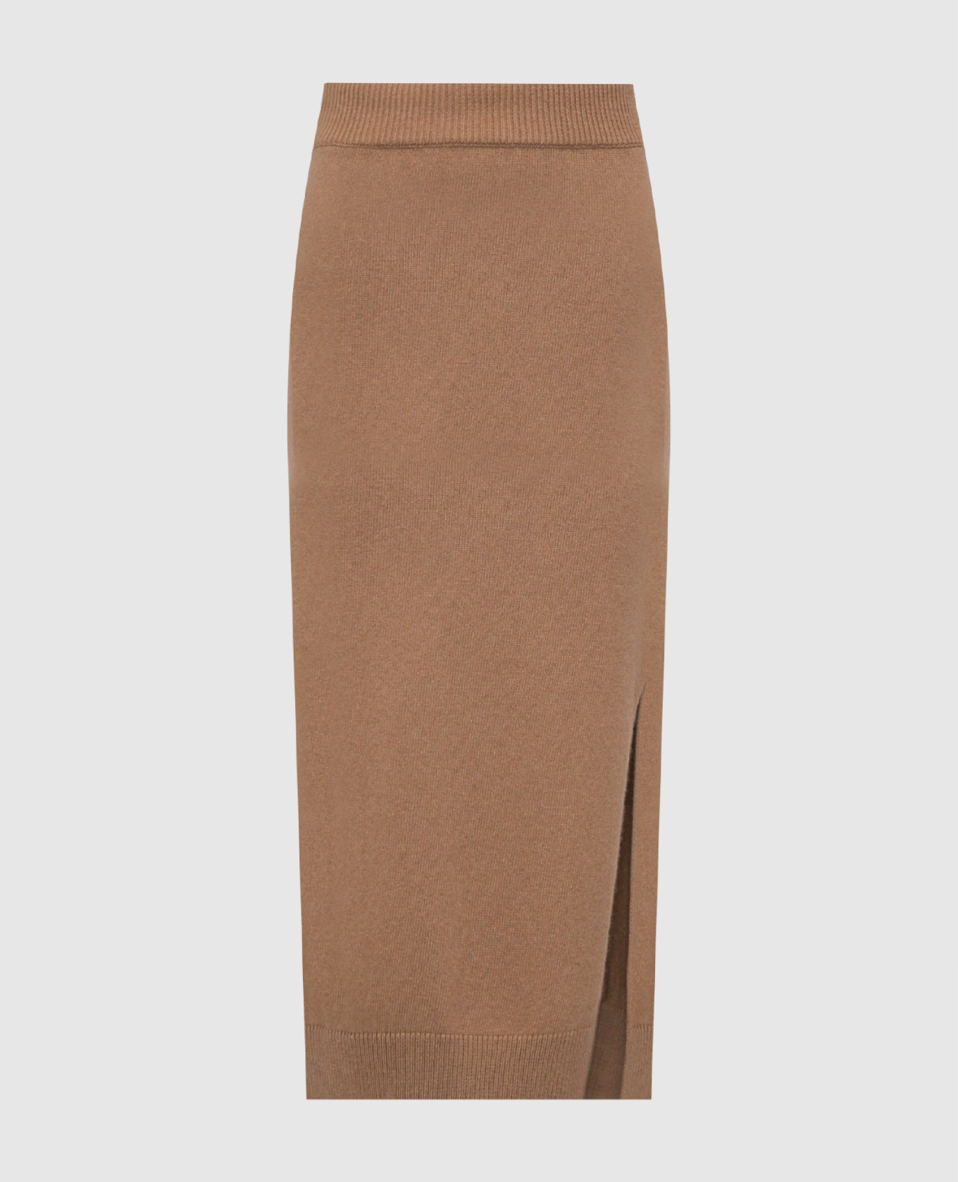 Brown skirt with a slit