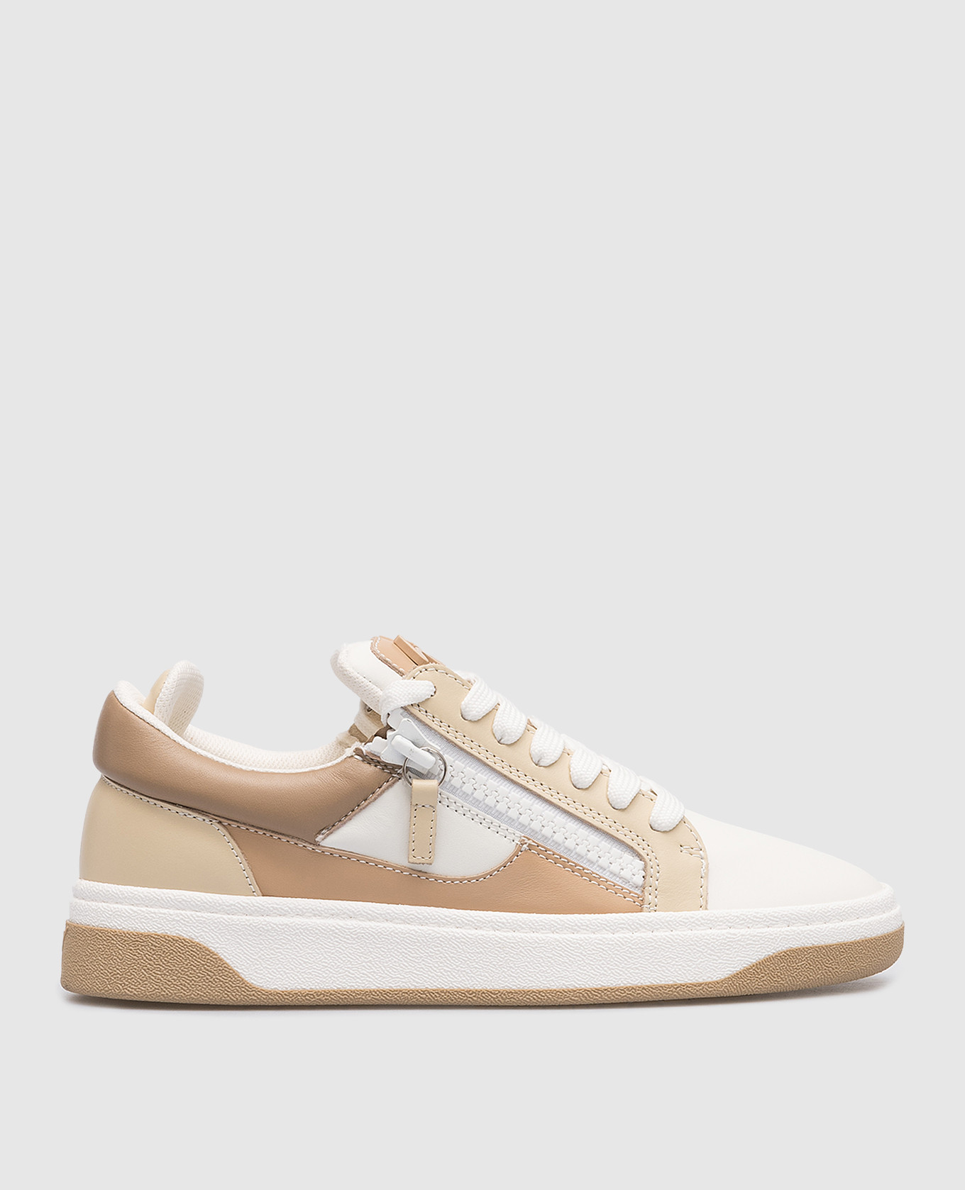 Gz94 beige leather sneakers with metallic logo