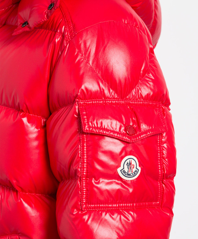 Moncler - Красный стеганый пуховик Maya с нашивкой логотипа
