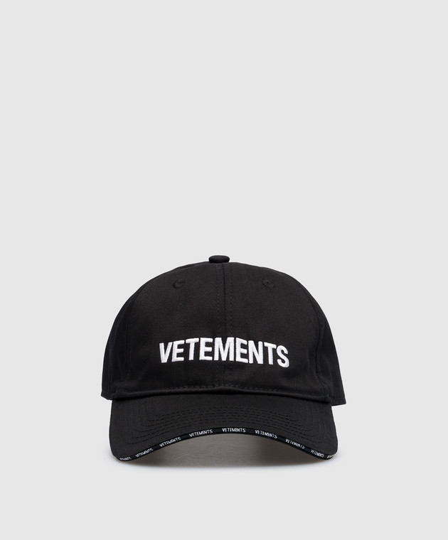 Vetements Black cap with logo embroidery UE54CA180B