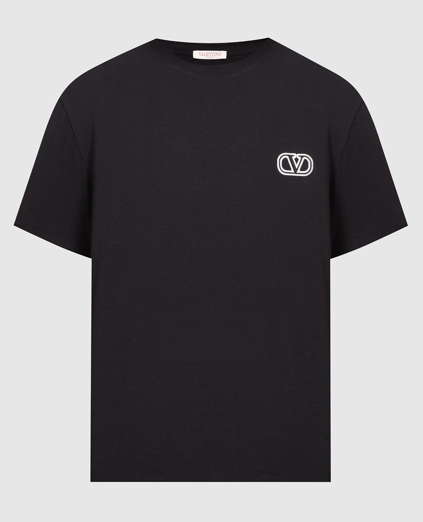 Black t-shirt with VLogo Signature patch