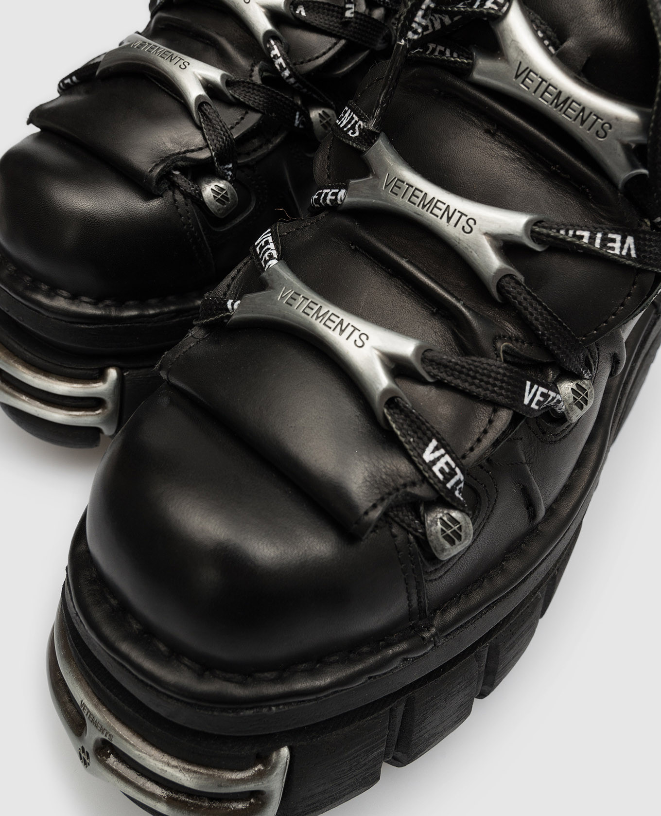 Vetements Черные кожаные ботинки NEW ROCK с логотипом UE54SN120B изображение 6