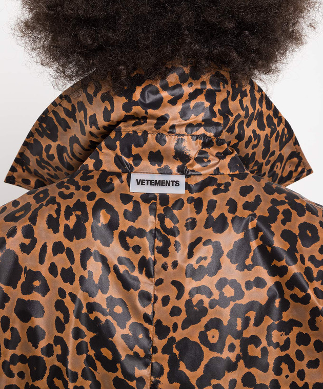 Vetements Brown raincoat in leopard print UE54CO120L image 5