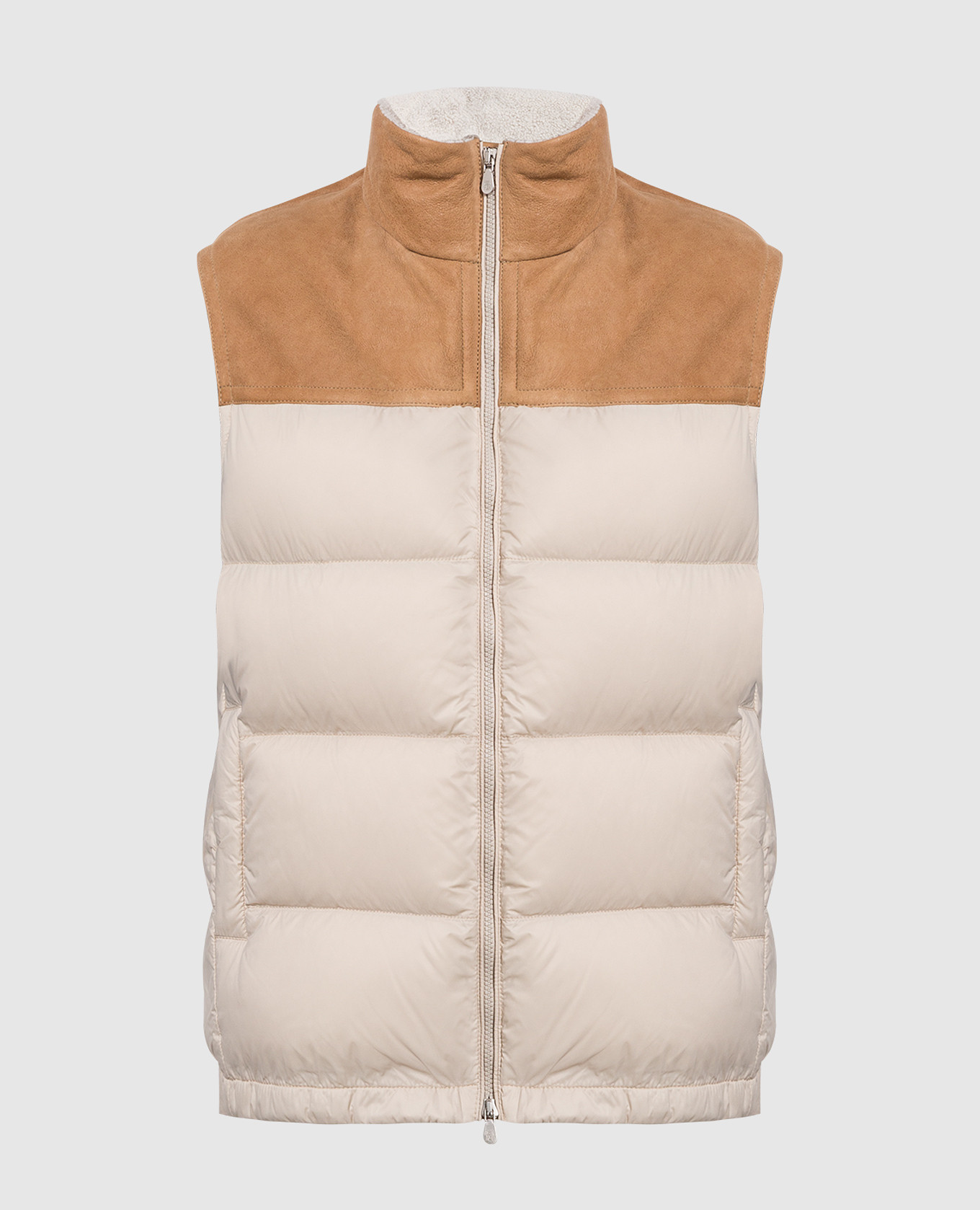 

Пуховой светло-бежевый жилет с простежкой в виде горизонтальных полос, Верхняя одежда