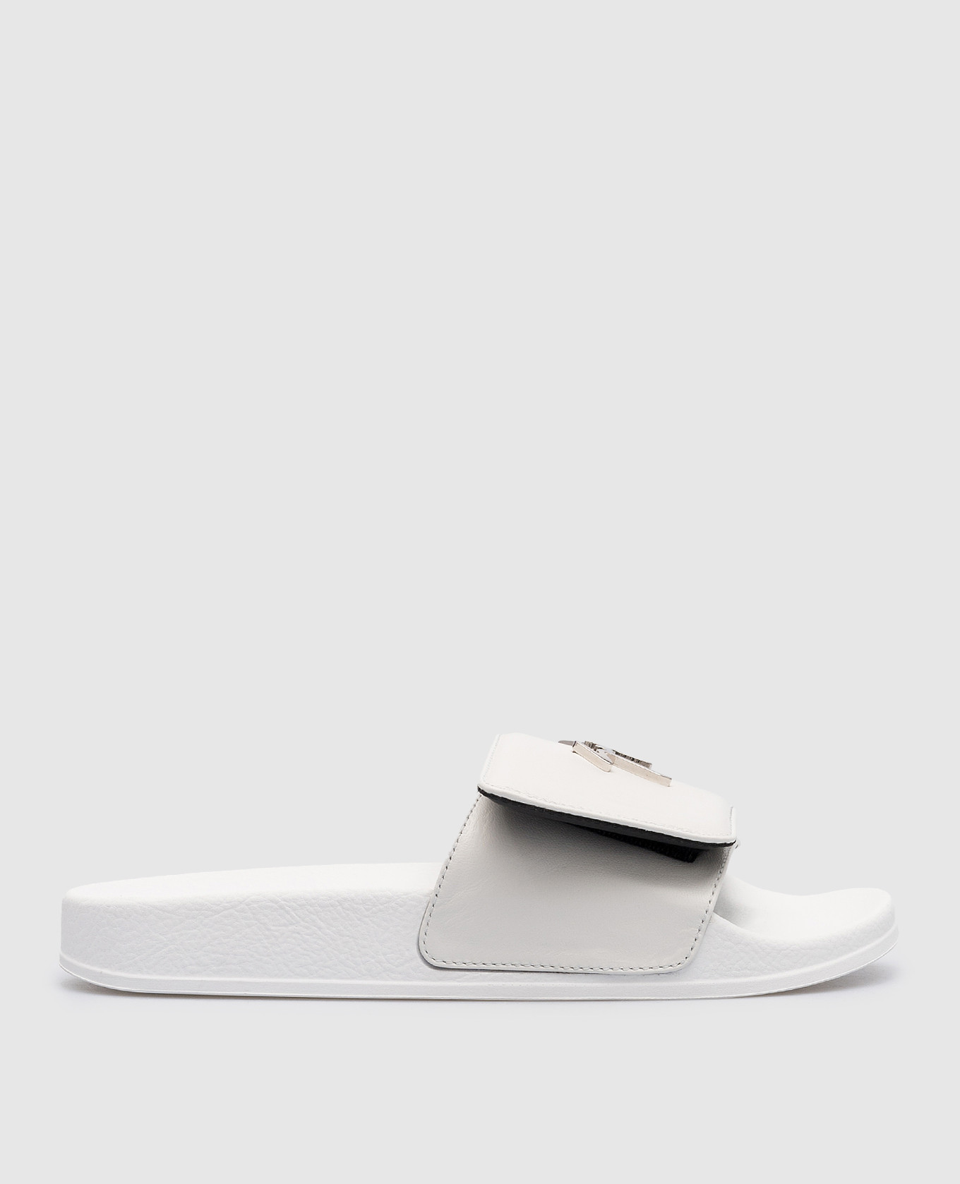 Newburel logo flip flops in white leather