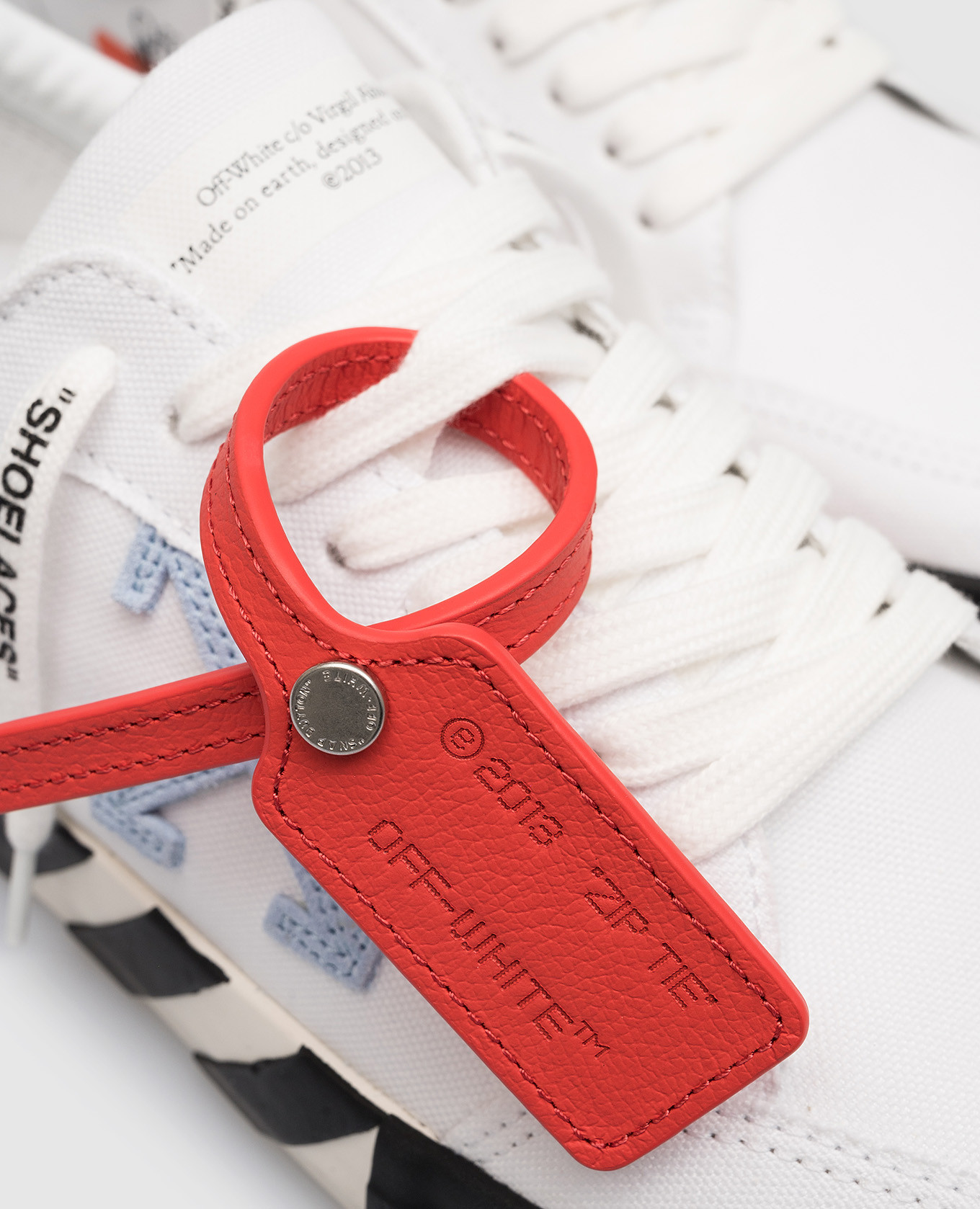 off white arrow low top neon