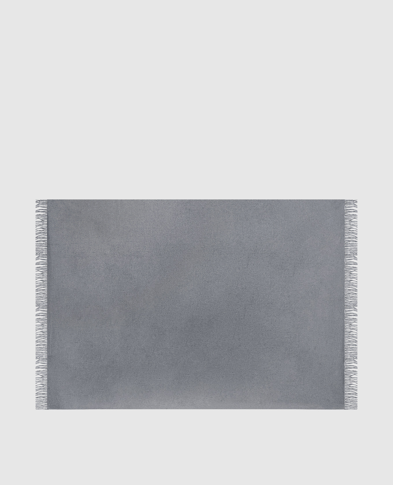 Gray plaid made of silk