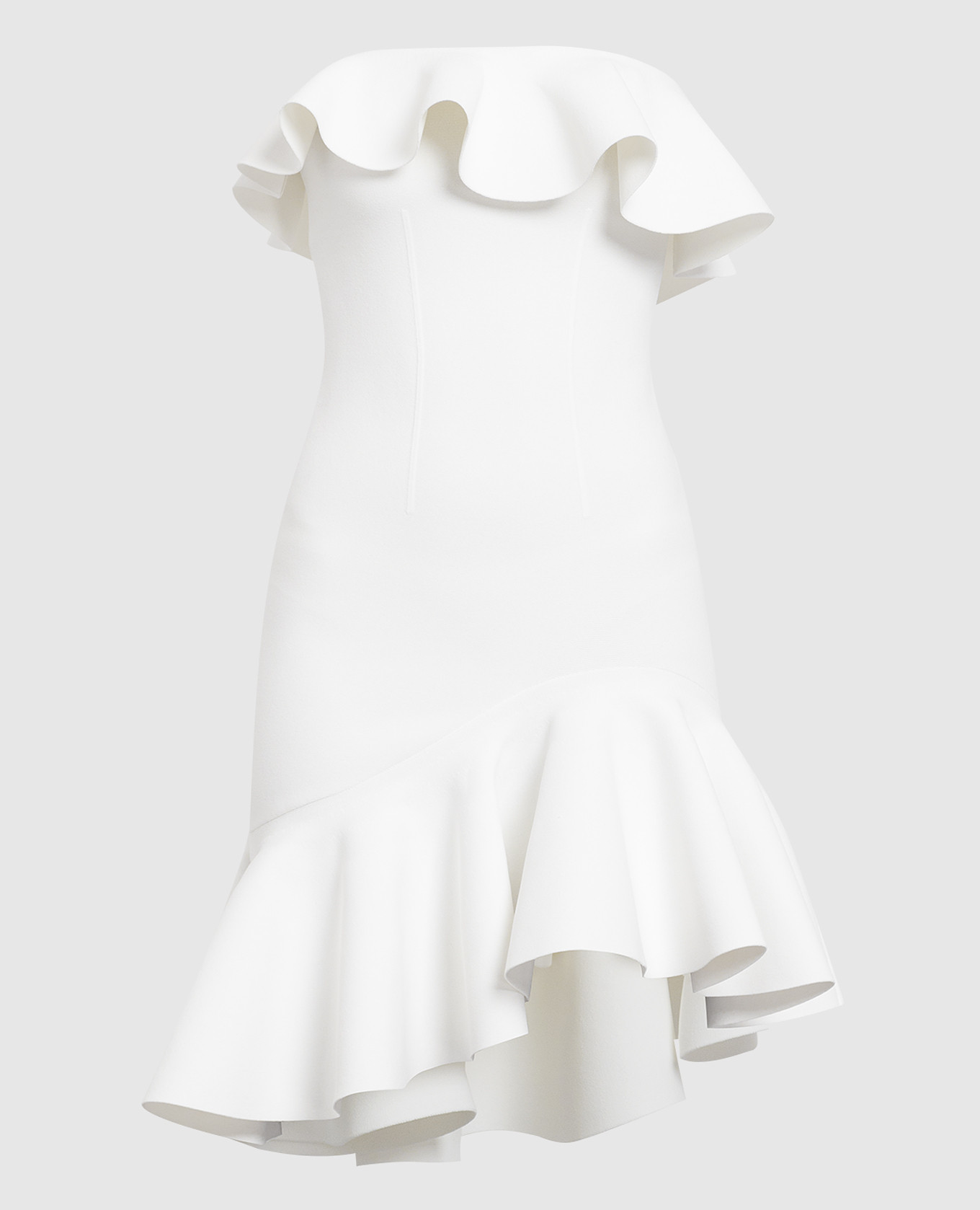 Белое платье с воланами
