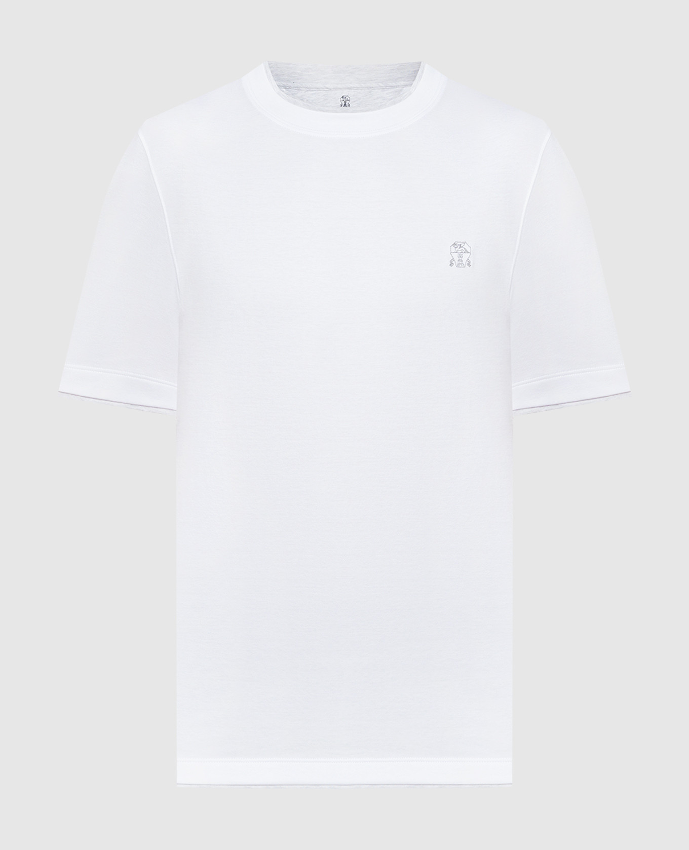 Белая футболка с вышивкой логотип логотип