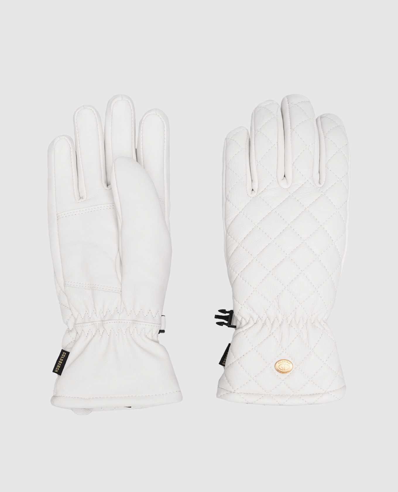 Белые кожаные перчатки с металлическим логотипом.