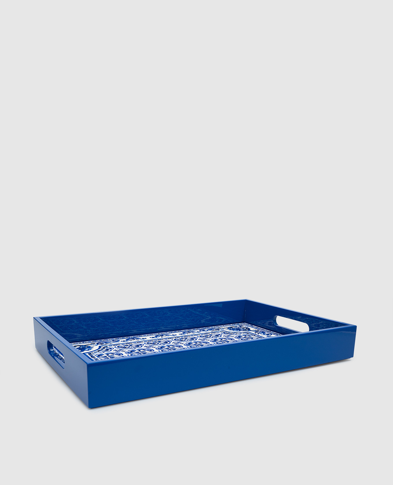 Blue wooden tray with a geometric print