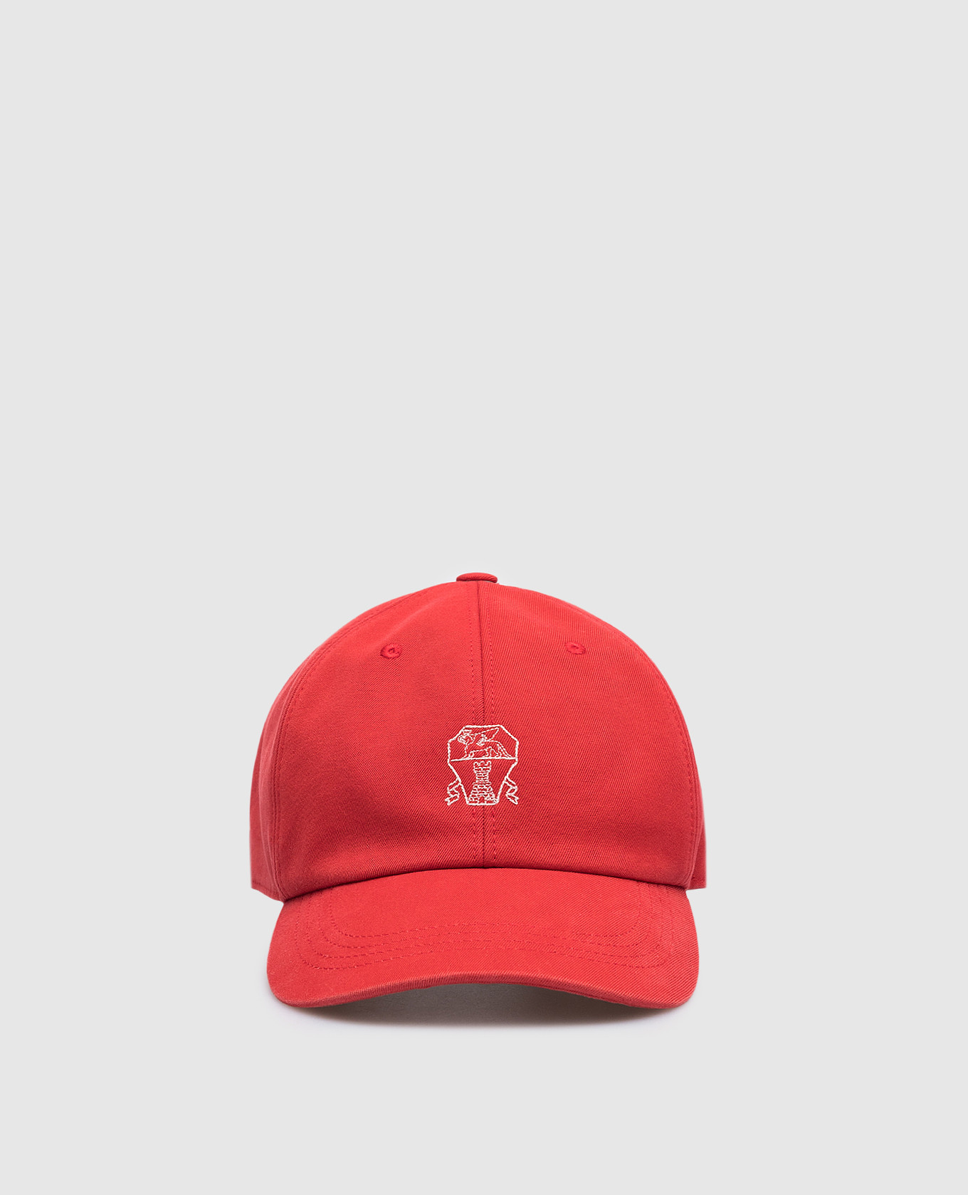 Red cap with logo embroidery