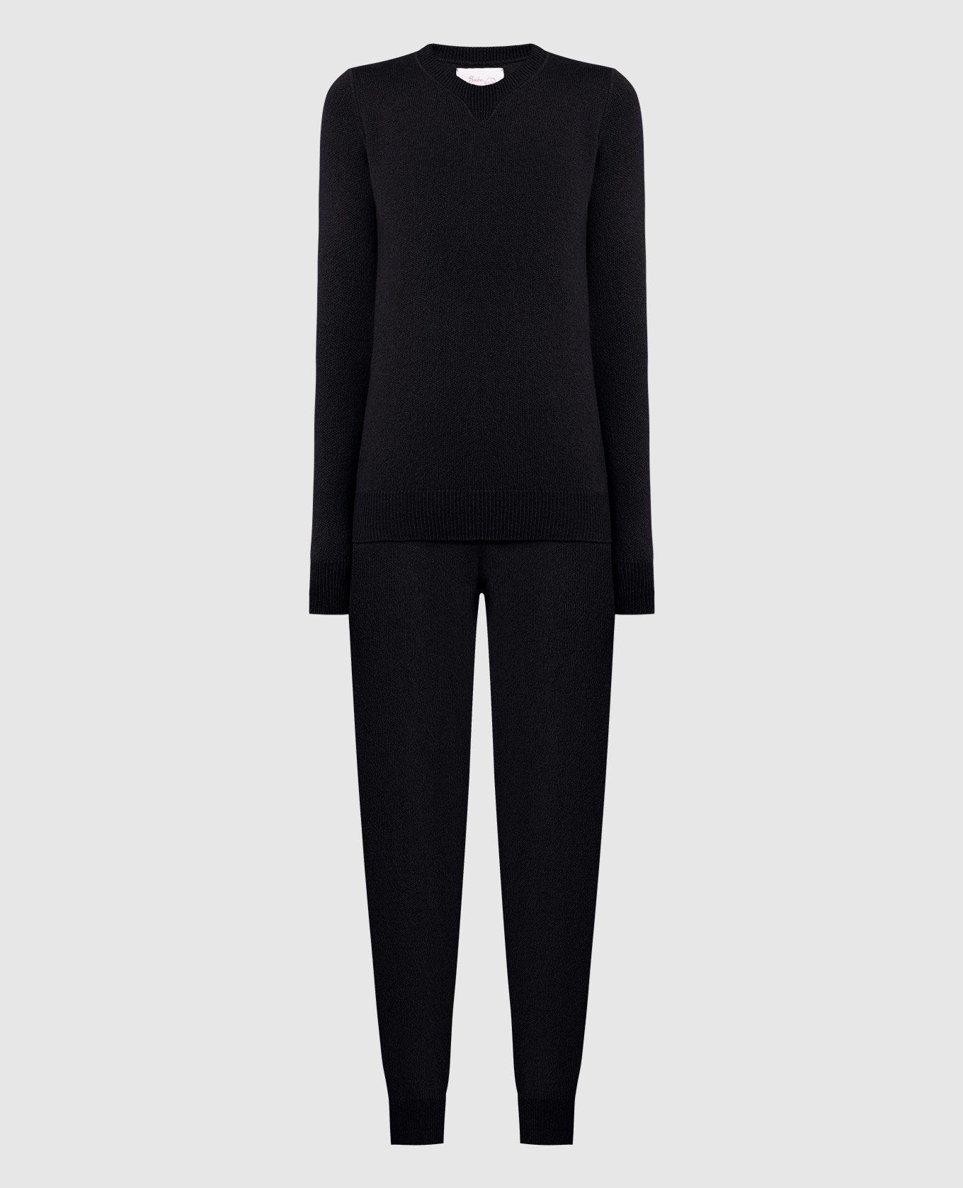 Black cashmere jumper and joggers suit