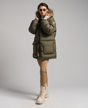 Moncler Зеленый пуховик с мехом 1A0013954A81