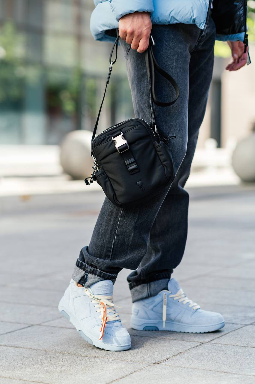 Off-White - Голубые замшевые кроссовки Out Of Office с логотипом