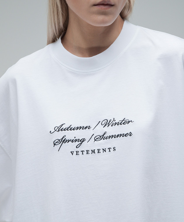 Vetements White T-shirt with contrasting embroidery UE54TR140W image 5