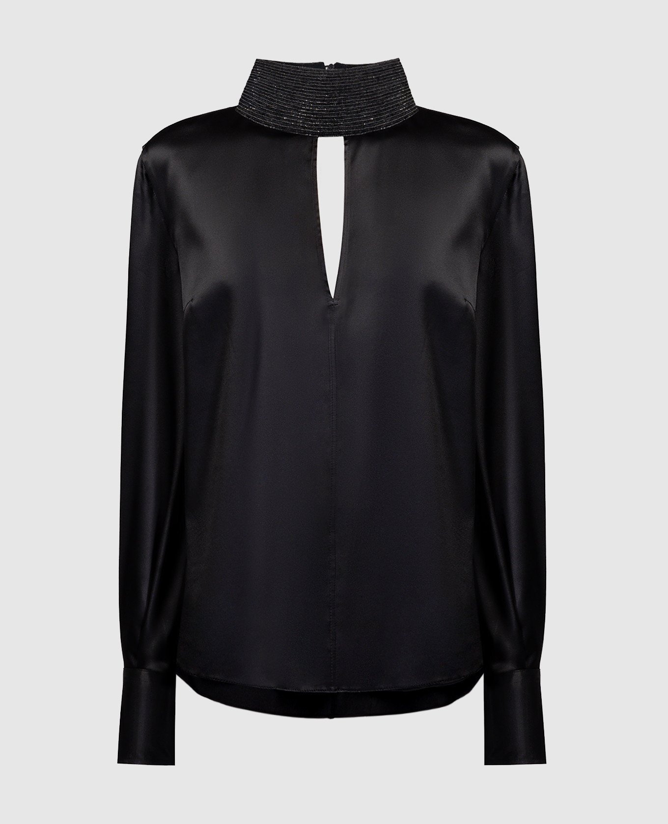Black silk blouse with monil chain